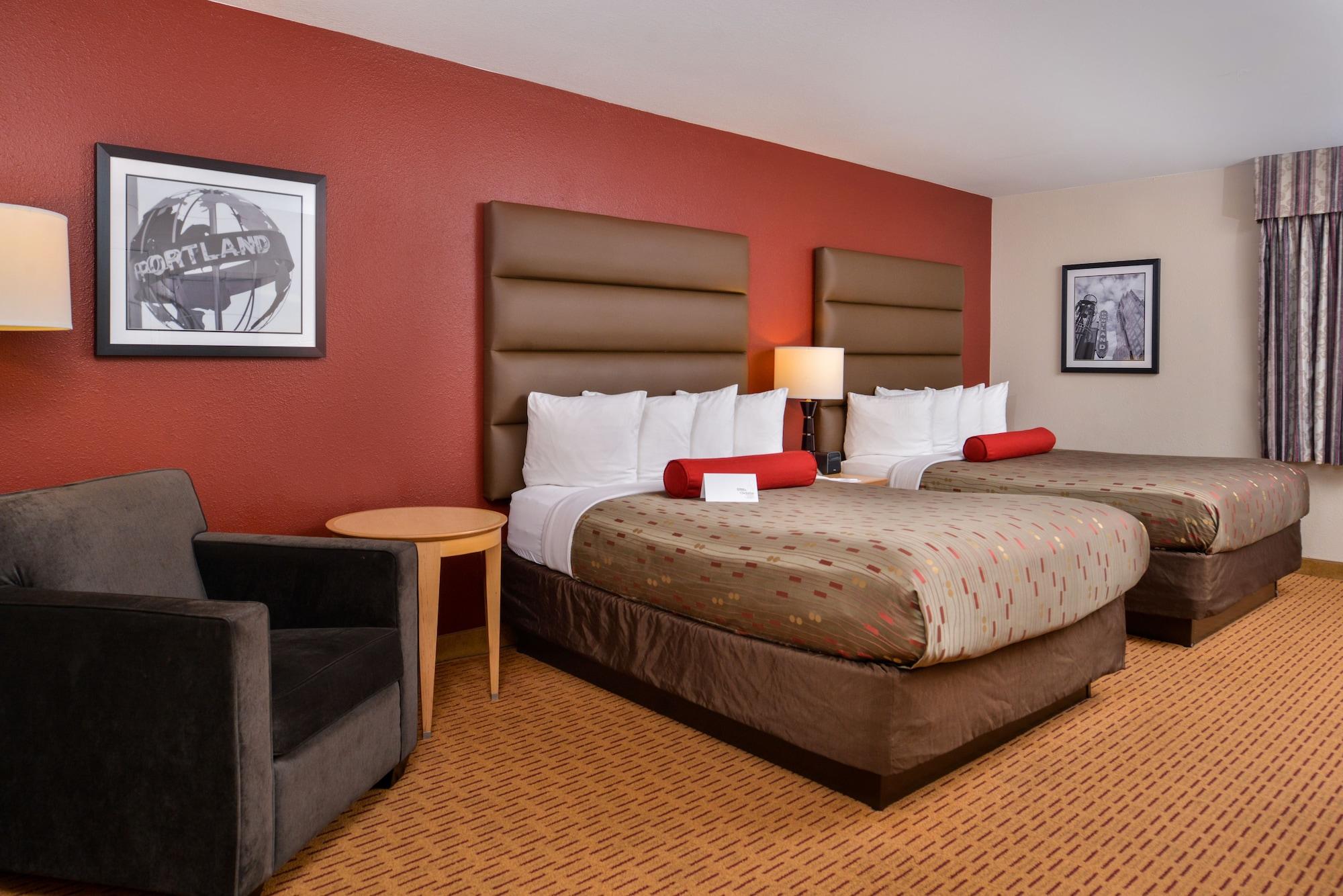 Clackamas Inn And Suites Экстерьер фото