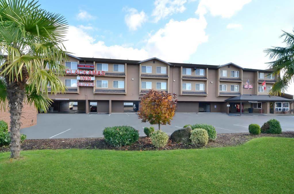 Clackamas Inn And Suites Экстерьер фото